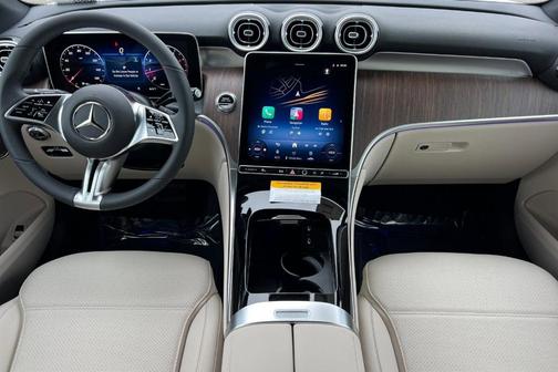 Polar White 2026 Mercedes-Benz GLC 300 Base