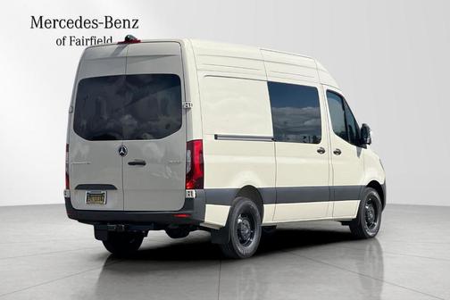 2025 Mercedes-Benz Sprinter 2500 144 WB Standard Roof Crew