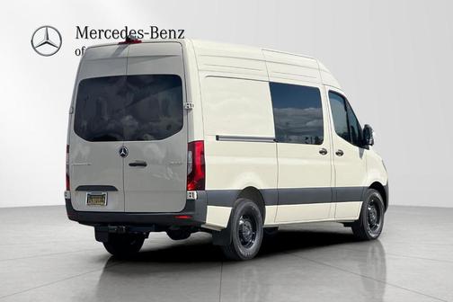 2025 Mercedes-Benz Sprinter 2500 144 WB Standard Roof Crew