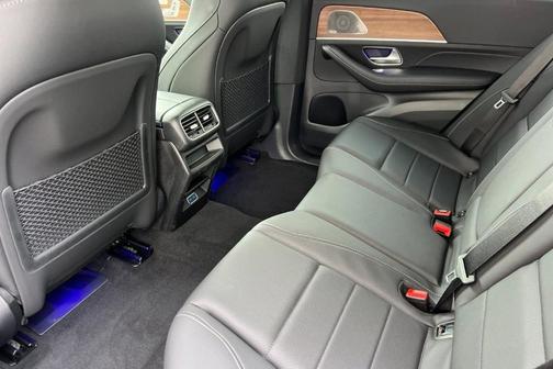 Obsidian Black Metallic 2026 Mercedes-Benz GLE 350 Base 4MATIC