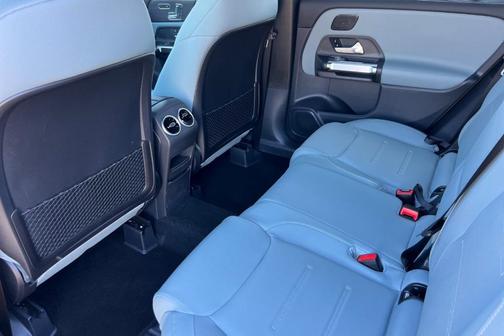 2026 Mercedes-Benz GLB 250 Base 4MATIC