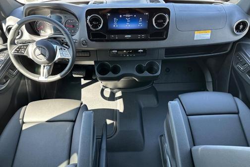2025 Mercedes-Benz Sprinter 2500 Standard Roof
