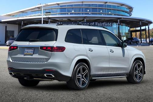 2025 Mercedes-Benz GLS 450 4MATIC