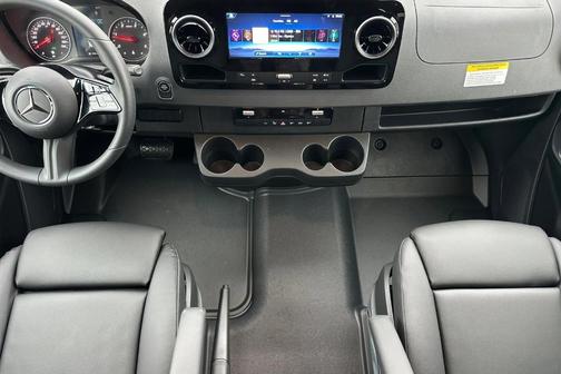 2025 Mercedes-Benz Sprinter 2500 High Roof