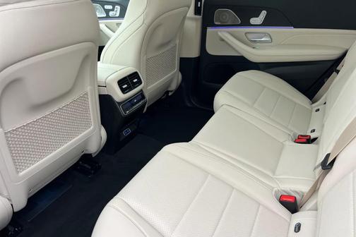 2026 Mercedes-Benz GLS 450 4MATIC