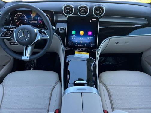 Polar White 2026 Mercedes-Benz GLC 300 Base