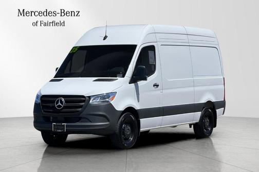 White 2025 Mercedes-Benz Sprinter 2500 144 WB