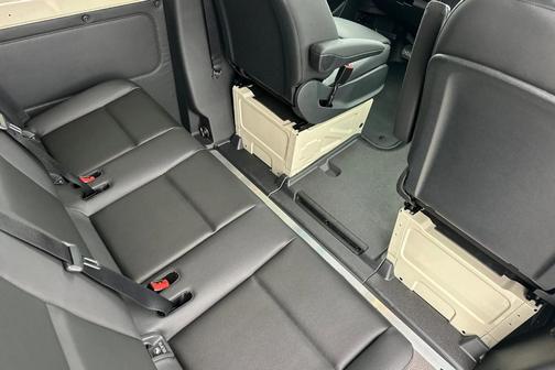 2025 Mercedes-Benz Sprinter 2500 144 WB Standard Roof Crew