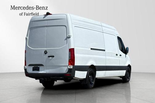 Arctic White 2025 Mercedes-Benz Sprinter 2500 170 WB
