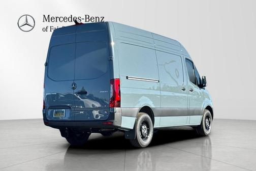 2025 Mercedes-Benz Sprinter 2500 Standard Roof