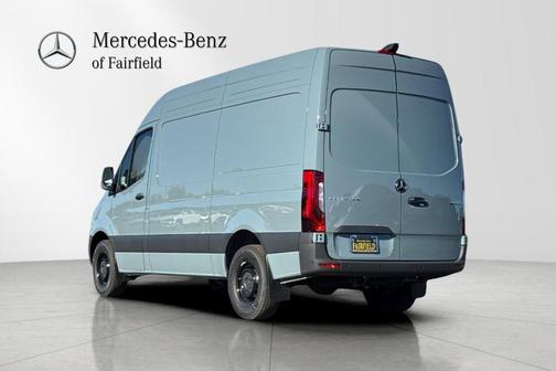 2025 Mercedes-Benz Sprinter 2500 Standard Roof