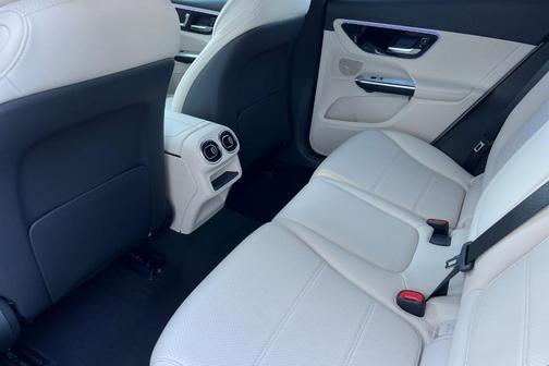 2026 Mercedes-Benz GLC 300 Base