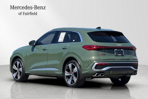 District Green Metallic 2025 Audi SQ5 3.0T quattro Premium