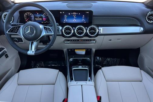 2025 Mercedes-Benz GLB 250 Base 4MATIC
