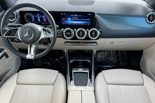 2025 Mercedes-Benz GLA 250 Base