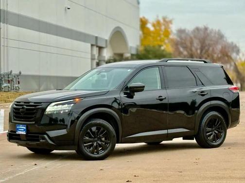 2022 Nissan Pathfinder SV 2WD