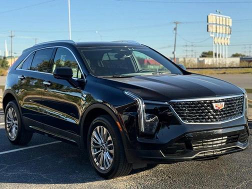 2025 Cadillac XT4 Sport