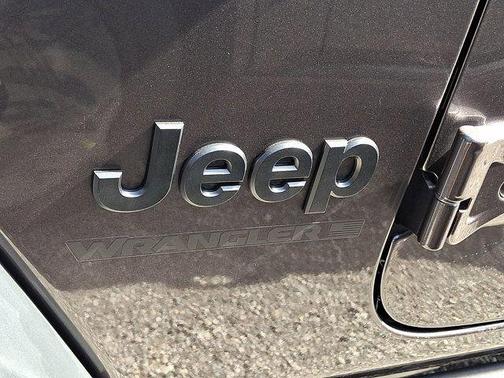 Granite Crystal Clearcoat Metallic 2026 Jeep Wrangler Sport