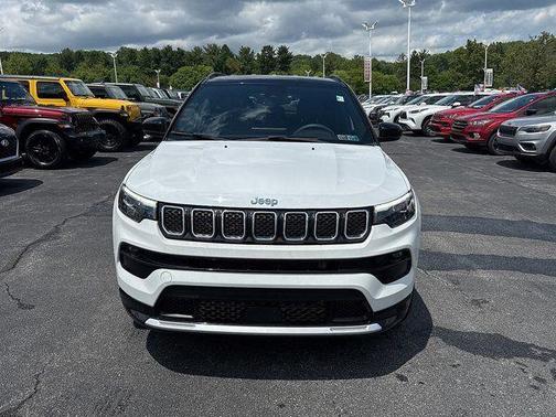 Bright White Clearcoat 2023 Jeep Compass Limited