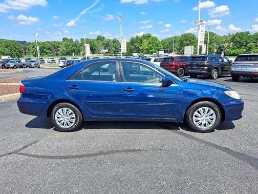 2005 Toyota Camry LE