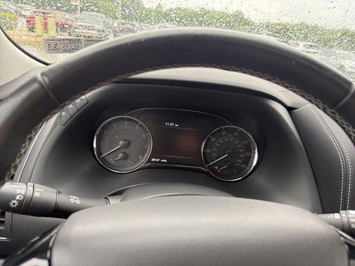 Moonstone White 2023 INFINITI QX80 PREMIUM SELECT