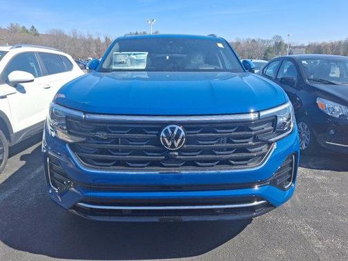 2025 Volkswagen Atlas Cross Sport 2.0T SEL Premium R-Line