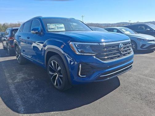 2025 Volkswagen Atlas Cross Sport 2.0T SEL Premium R-Line