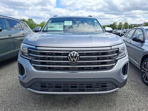 Silver Mist Metallic 2026 Volkswagen Atlas 2.0T SE W/TECHNOLOGY