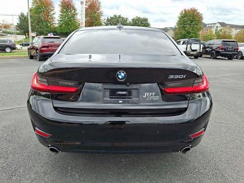 2019 BMW 330 i xDrive