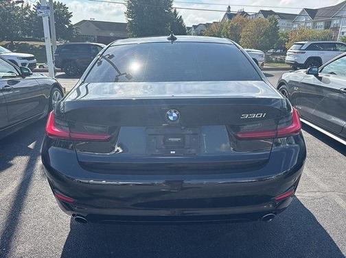 2019 BMW 330 i xDrive