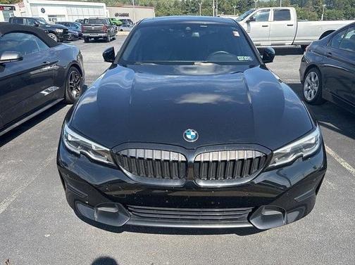 2019 BMW 330 i xDrive