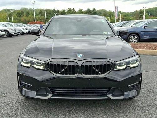 2019 BMW 330 i xDrive