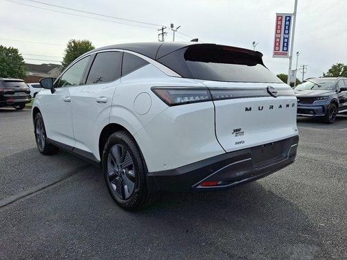 2025 Nissan Murano SL