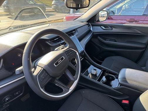 2023 Jeep Grand Cherokee Laredo X