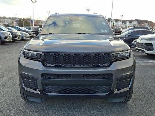 2023 Jeep Grand Cherokee L Laredo