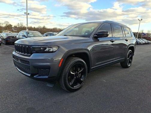 2023 Jeep Grand Cherokee L Laredo