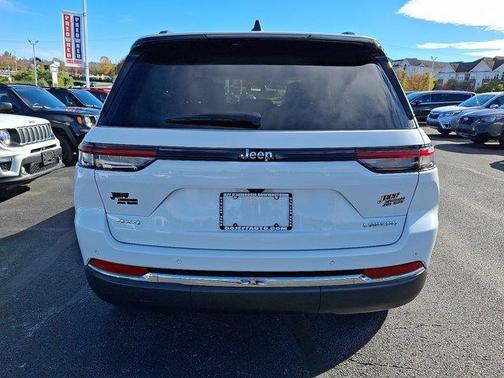 2024 Jeep Grand Cherokee Laredo