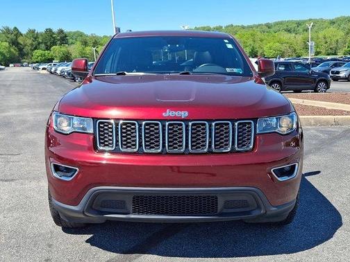 Velvet Red Pearlcoat 2020 Jeep Grand Cherokee Laredo E