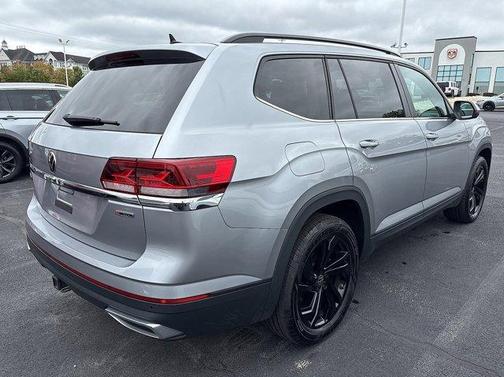 2022 Volkswagen Atlas 3.6L SE w/Technology