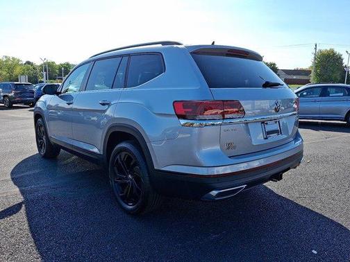 2022 Volkswagen Atlas 3.6L SE w/Technology