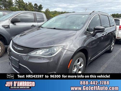 2017 Chrysler Pacifica Touring-L Plus