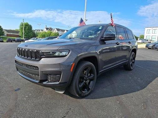 2023 Jeep Grand Cherokee L Laredo