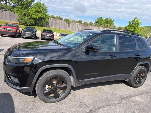 Diamond Black 2021 Jeep Cherokee Latitude Plus