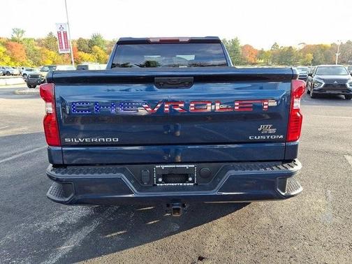 2022 Chevrolet Silverado 1500 Custom