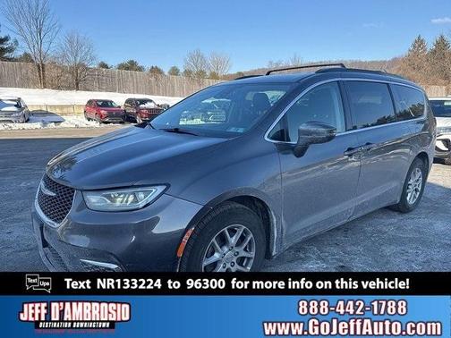 2022 Chrysler Pacifica Touring-L