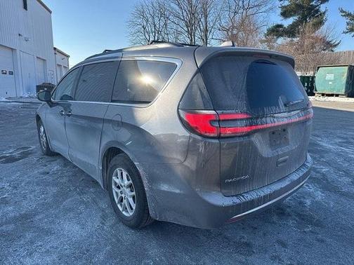 2022 Chrysler Pacifica Touring-L