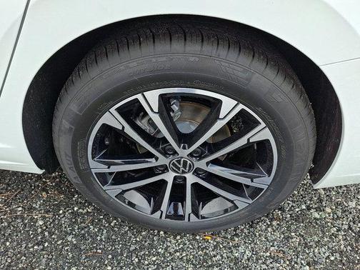 2026 Volkswagen Jetta 1.8T Sport