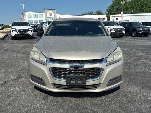 Champagne Silver 2015 Chevrolet Malibu 1FL