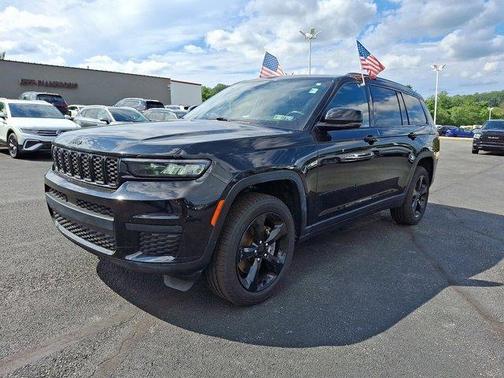 2022 Jeep Grand Cherokee L Laredo