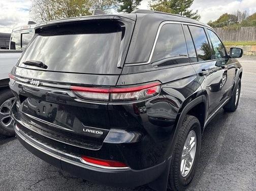 2024 Jeep Grand Cherokee Laredo